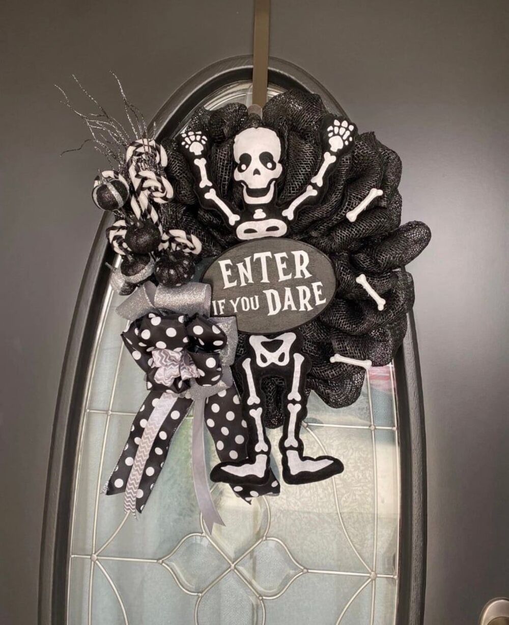 Halloween Skeleton Wreath - Front door, Deco Mesh, Spooky, Halloween Decor.